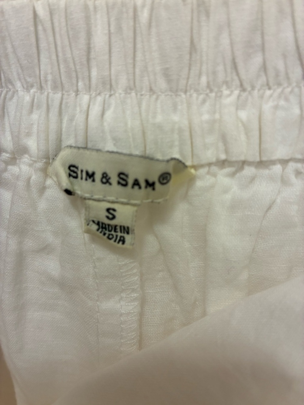 Women’s White Ruffle Mini Skirt🌺 - Picture 2 of 9